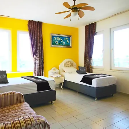 Hotel Gold Twins Boutique 3*