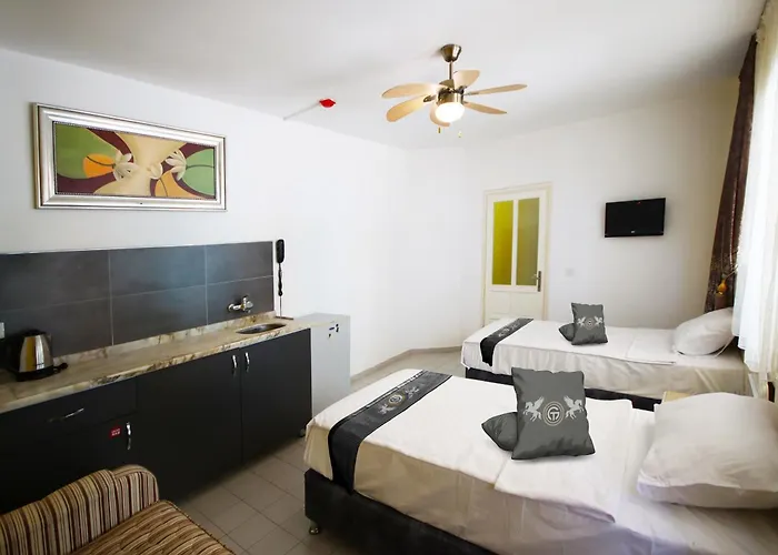 Gold Twins Boutique 阿拉尼亚